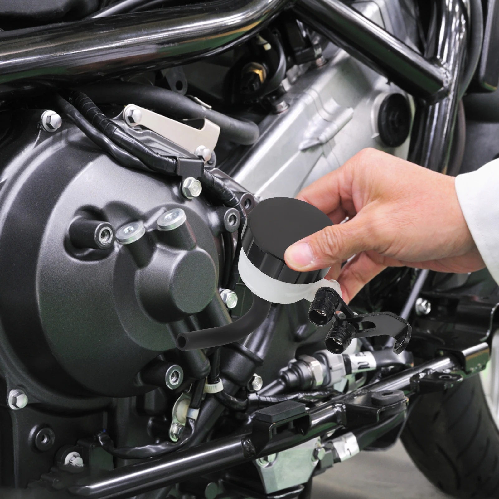 Brake Oil Pot Cup Motorcycle Pneumatic Expansion Tank Can Fluid Aluminum Alloy Reservoir Clutch
Brake Oil Pot Cup Motorcycle Pneumatic Expansion Tank Can Fluid Aluminum Alloy Reservoir Clutch