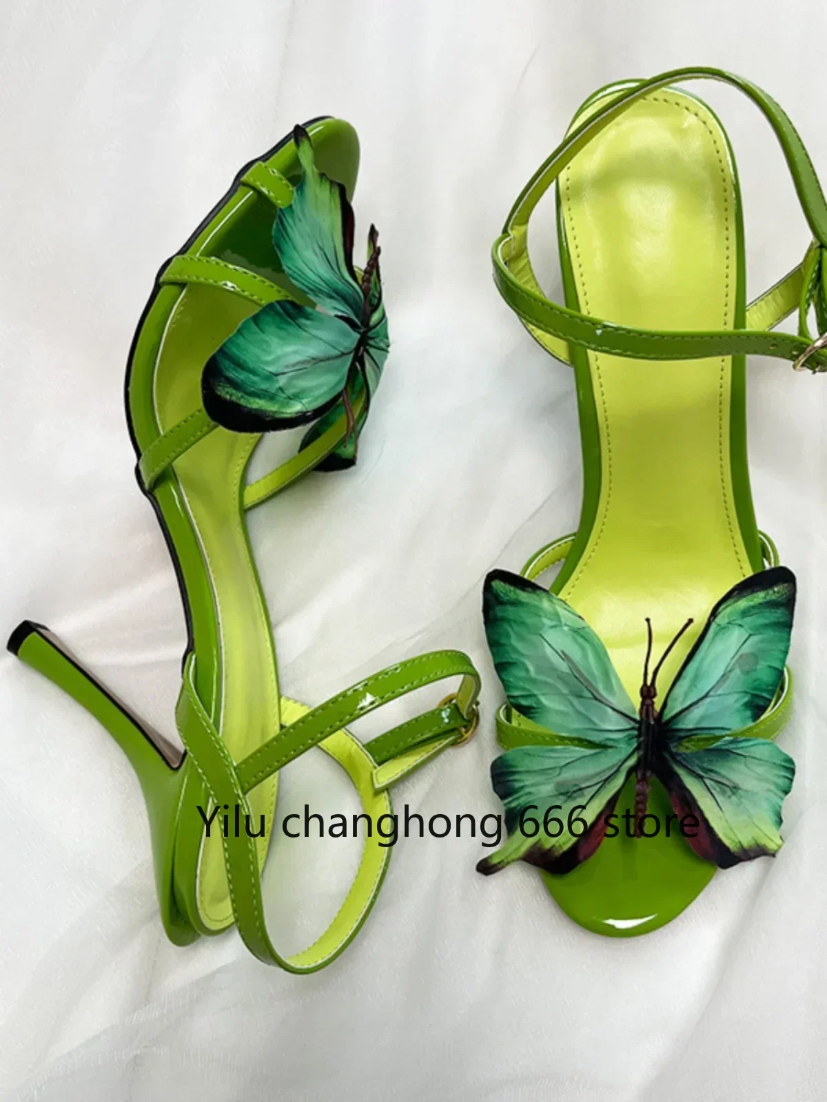 2025 Summer Ladies Butterfly Flower Sexy Sandals Open Toe Holiday Beach Stilettos Fashion Party Casual Buckle Roman Sandals
2025 Summer Ladies Butterfly Flower Sexy Sandals Open Toe Holiday Beach Stilettos Fashion Party Casual Buckle Roman Sandals