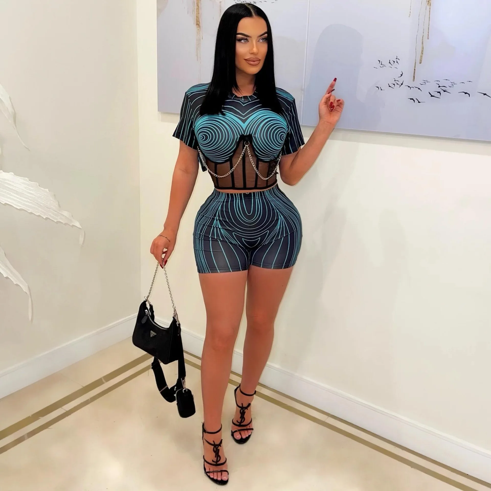 Striped Print Sheer Mesh Patchwork 2 Piece Set Women Sexy Chain Crop Top + Shorts Skinny Club Party Outfits for Women Summer
Striped Print Sheer Mesh Patchwork 2 Piece Set Women Sexy Chain Crop Top + Shorts Skinny Club Party Outfits for Women Summer