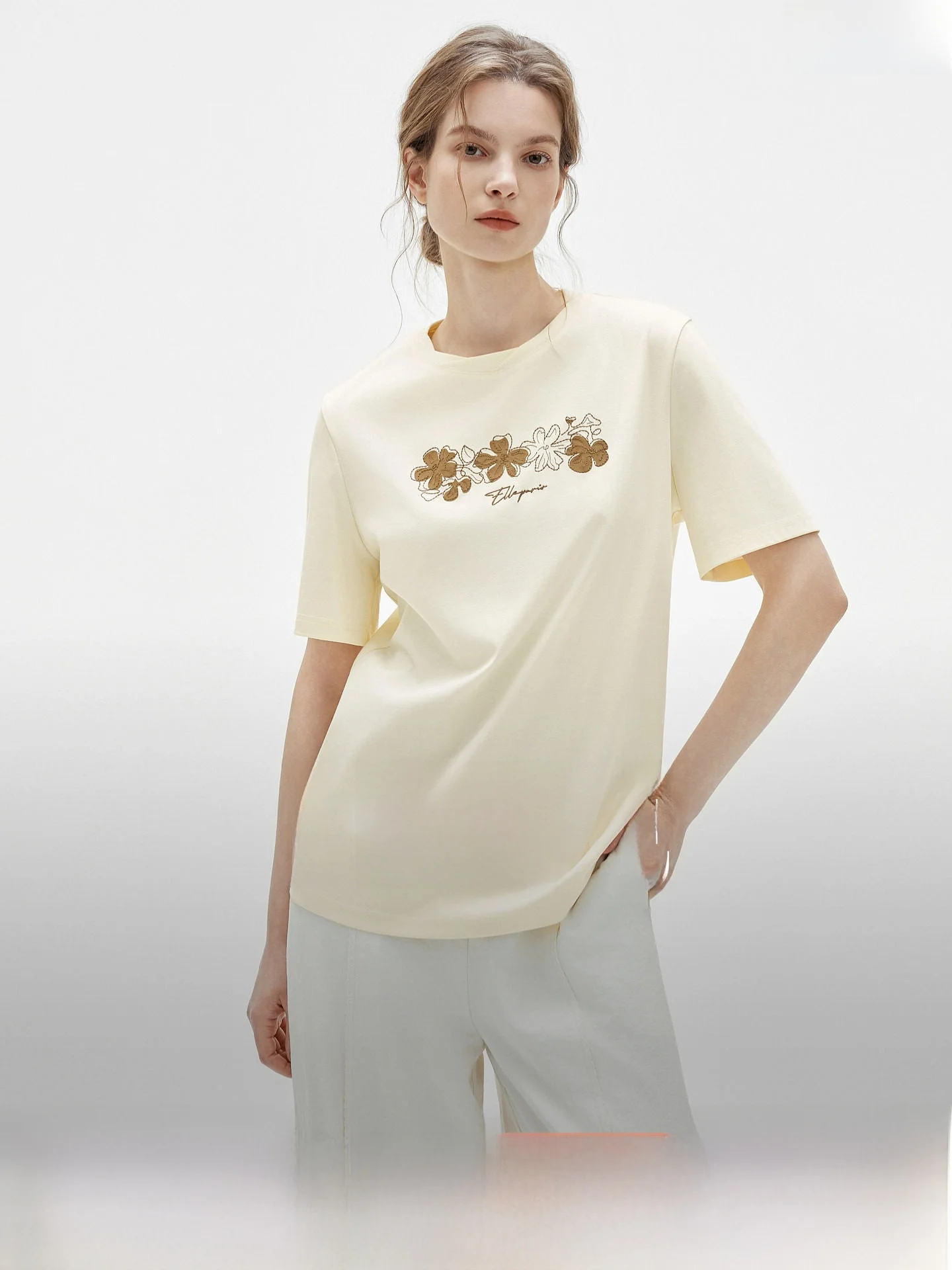 Elle Retro Print Pure Cotton round Neck Short Sleeve Women's T-Shirt Summer New Loose Unique Top Commute Simple Style Univers...
Elle Retro Print Pure Cotton round Neck Short Sleeve Women's T-Shirt Summer New Loose Unique Top Commute Simple Style Univers...