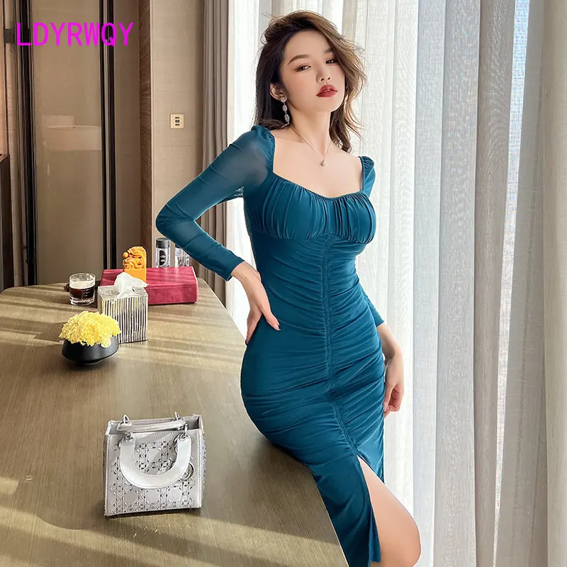Autumn and Winter 2022 New Women's Sexy Mesh Pleated Slim Long Sleeve Dress French Hip Wrap
Autumn and Winter 2022 New Women's Sexy Mesh Pleated Slim Long Sleeve Dress French Hip Wrap