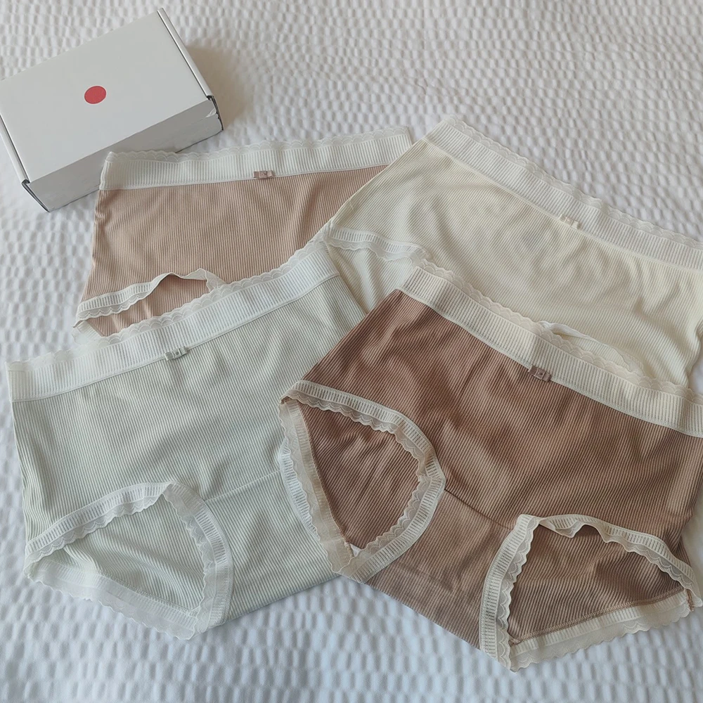 Spring Summer New Women's Comfortable Breathable Thread Panties Box of 4 mid Waist Wide Lace Trim Home Clothes
Spring Summer New Women's Comfortable Breathable Thread Panties Box of 4 mid Waist Wide Lace Trim Home Clothes