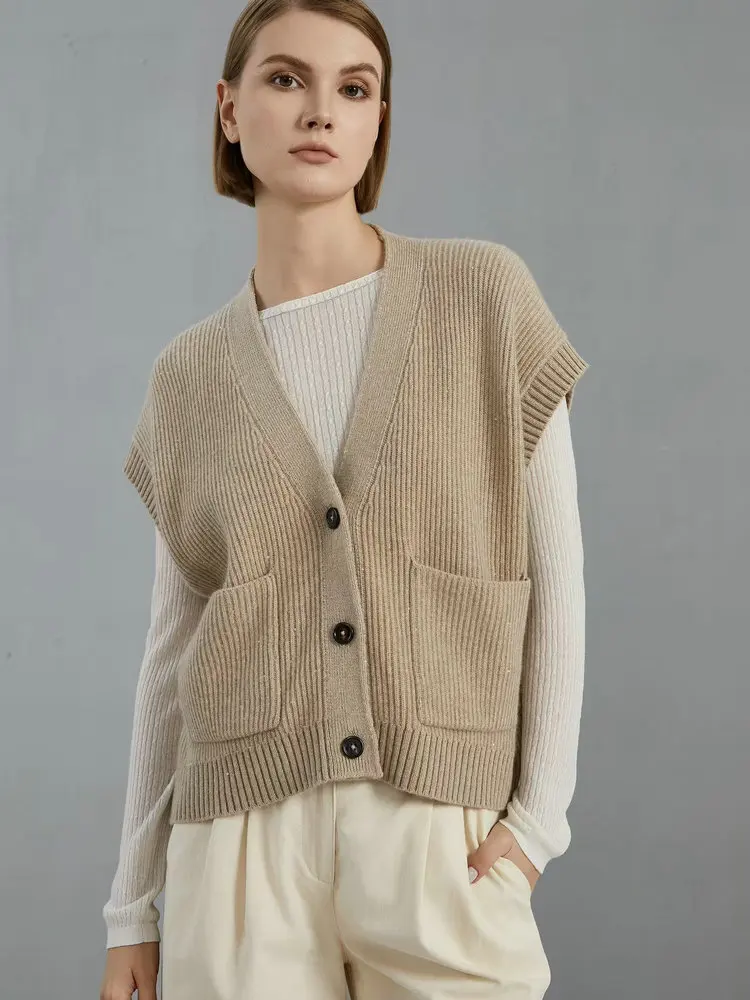Knitted Vest for Women 2024 New Autumn Winter 100% Cashmere V-necK Single Breasted Loose Casual Sleeveless Tanks Top
Knitted Vest for Women 2024 New Autumn Winter 100% Cashmere V-necK Single Breasted Loose Casual Sleeveless Tanks Top