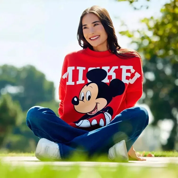 Пуловер с круглым вырезом для мальчиков и девочек с большим именем и принтом спереди и сзади, мягкий, удобный, стильный, свободного кроя, осень-зима
Пуловер с круглым вырезом для мальчиков и девочек с большим именем и принтом спереди и сзади, мягкий, удобный, стильный, свободного кроя, осень-зима