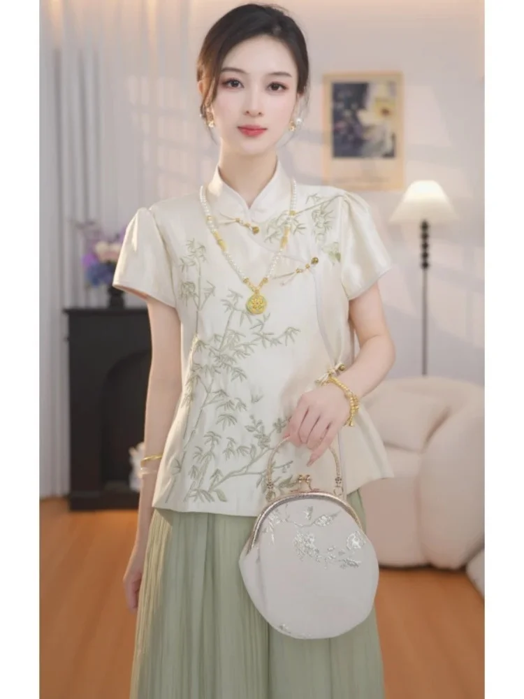 Fashionable Knitted Dress Two-Piece Set Women's Inner Wear Winter Outfit Korean Style Long Sleeve Shirt And Skirt Combo
Fashionable Knitted Dress Two-Piece Set Women's Inner Wear Winter Outfit Korean Style Long Sleeve Shirt And Skirt Combo