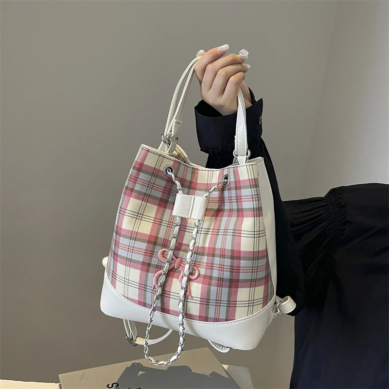 Hot Selling Plaid Drawstring PU Fashionable Women's Backpack 2024 New Versatile High-quality Design Women's Shoulder Bag
Hot Selling Plaid Drawstring PU Fashionable Women's Backpack 2024 New Versatile High-quality Design Women's Shoulder Bag