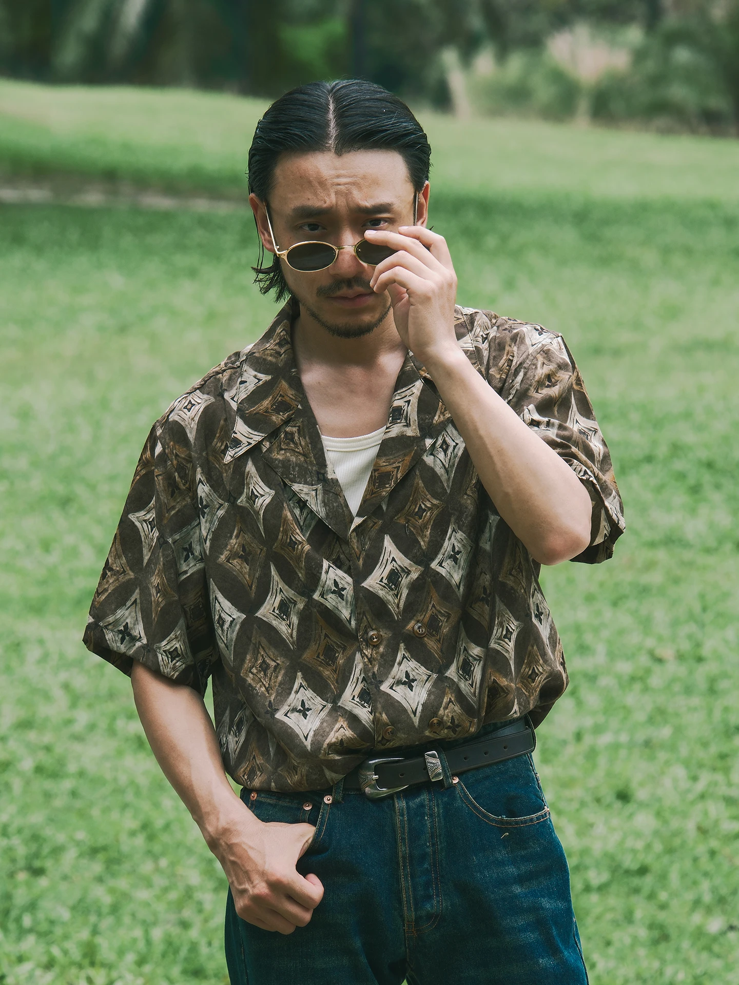 Soarin' Vintage Cuban Collar Printed Short Sleeve Shirt Lightweight Breathable Double Button Yuppie Five Sleeve Shirt Casual ...
Soarin' Vintage Cuban Collar Printed Short Sleeve Shirt Lightweight Breathable Double Button Yuppie Five Sleeve Shirt Casual ...