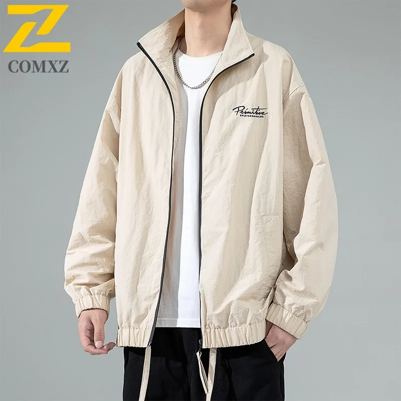 Men Casual Hooded Jacket Mountain Style Outdoor Sports Spring Autumn Lightweight Breathable for Hiking Camping Windbreaker
Men Casual Hooded Jacket Mountain Style Outdoor Sports Spring Autumn Lightweight Breathable for Hiking Camping Windbreaker