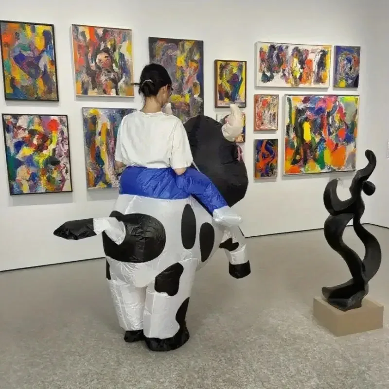 Надувной костюм CyCartoon Bull на Хэллоуин, праздничный набор для выступлений, забавное надувное платье для косплея, Хэллоуин, Рождество, Gi
Надувной костюм CyCartoon Bull на Хэллоуин, праздничный набор для выступлений, забавное надувное платье для косплея, Хэллоуин, Рождество, Gi