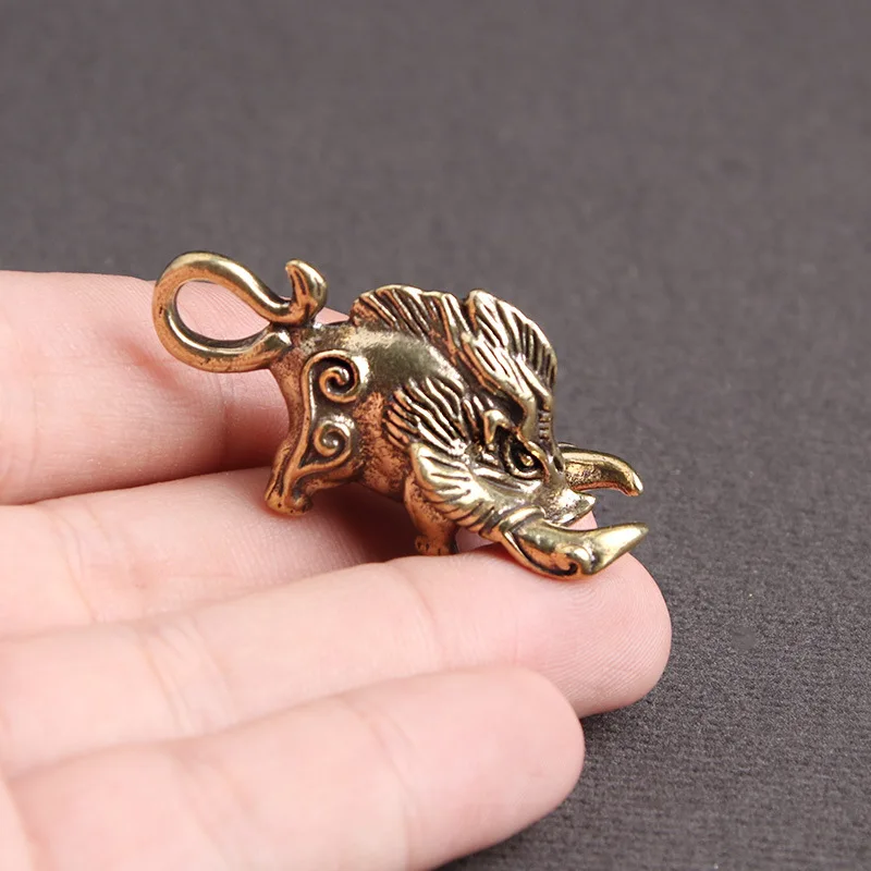 Long Toothed Wild Boar Copper Decorative Figurines Animal Pig Monsters Metal Mini Figurine Zodiac Pig Pendant Ornaments
Long Toothed Wild Boar Copper Decorative Figurines Animal Pig Monsters Metal Mini Figurine Zodiac Pig Pendant Ornaments