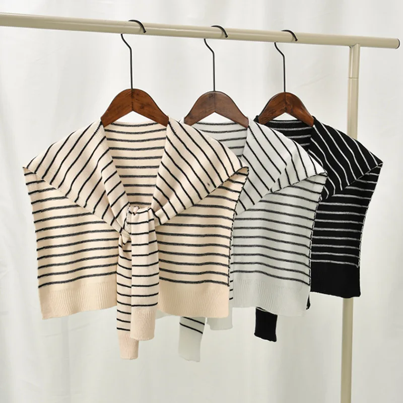 2025 Korean Striped Knitted Warm Shawl Winter Female Blouse Shoulders Fake Collar Cape Knotted Shoulder Scarf Capes Outerwear
2025 Korean Striped Knitted Warm Shawl Winter Female Blouse Shoulders Fake Collar Cape Knotted Shoulder Scarf Capes Outerwear