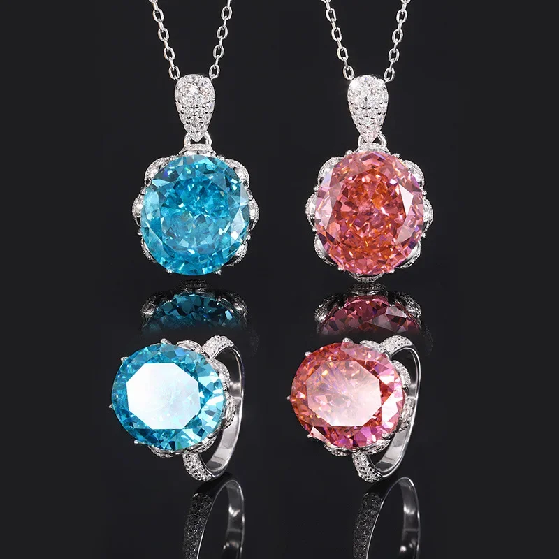 Новое ювелирное изделие: кольцо-подвеска из серебра S925 с позолотой 18К, инкрустированное высокоуглеродистым бриллиантом, размер 14*16
Новое ювелирное изделие: кольцо-подвеска из серебра S925 с позолотой 18К, инкрустированное высокоуглеродистым бриллиантом, размер 14*16