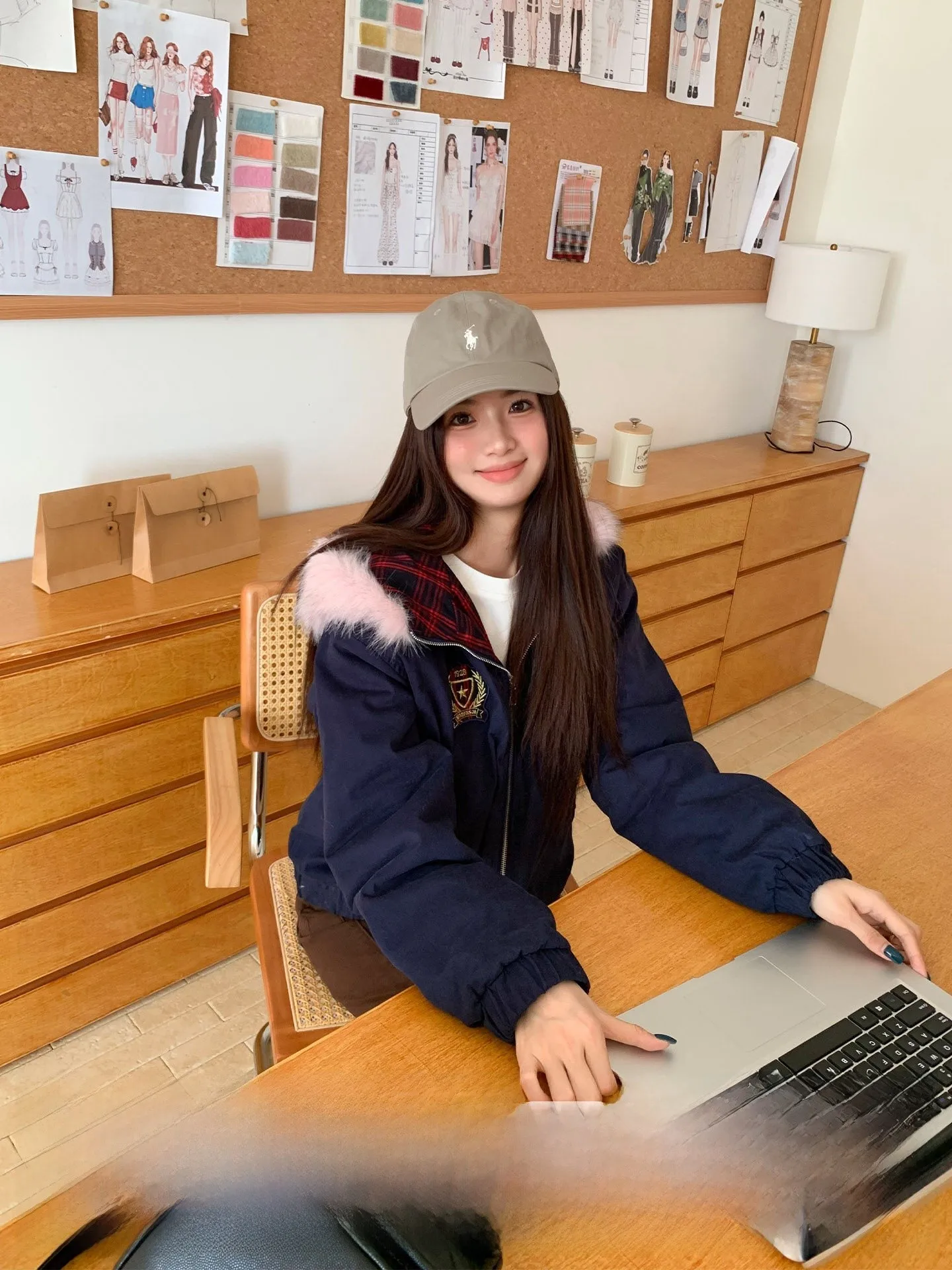 Orange Tree Academy Women's Hooded Jaet with Fur Collar Warm Casual Slimming Versatile Cotton Coat Zipper Closure Long Sve
Orange Tree Academy Women's Hooded Jaet with Fur Collar Warm Casual Slimming Versatile Cotton Coat Zipper Closure Long Sve