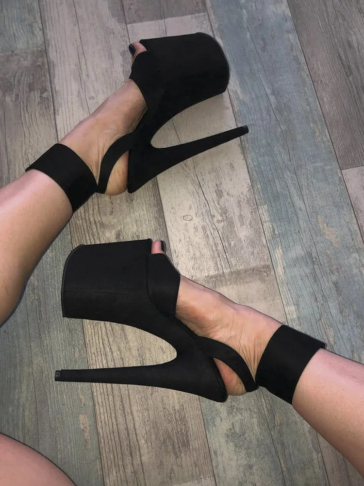 Gothic Peep Toe Crossdressing Shoes 20cm Strip Pole Dance Heels Exotic 8-Inch Catwalk Flock Elegant Sexy Large Size Fetish
Gothic Peep Toe Crossdressing Shoes 20cm Strip Pole Dance Heels Exotic 8-Inch Catwalk Flock Elegant Sexy Large Size Fetish