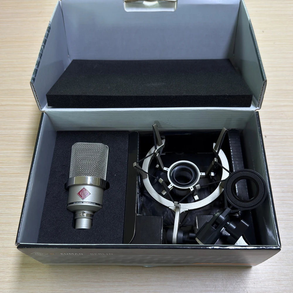 TLM 102 tlm102 large diaphragm Studio microphone Supercardioid Condenser Mic for recording podcasting streaming media guitar
TLM 102 tlm102 large diaphragm Studio microphone Supercardioid Condenser Mic for recording podcasting streaming media guitar