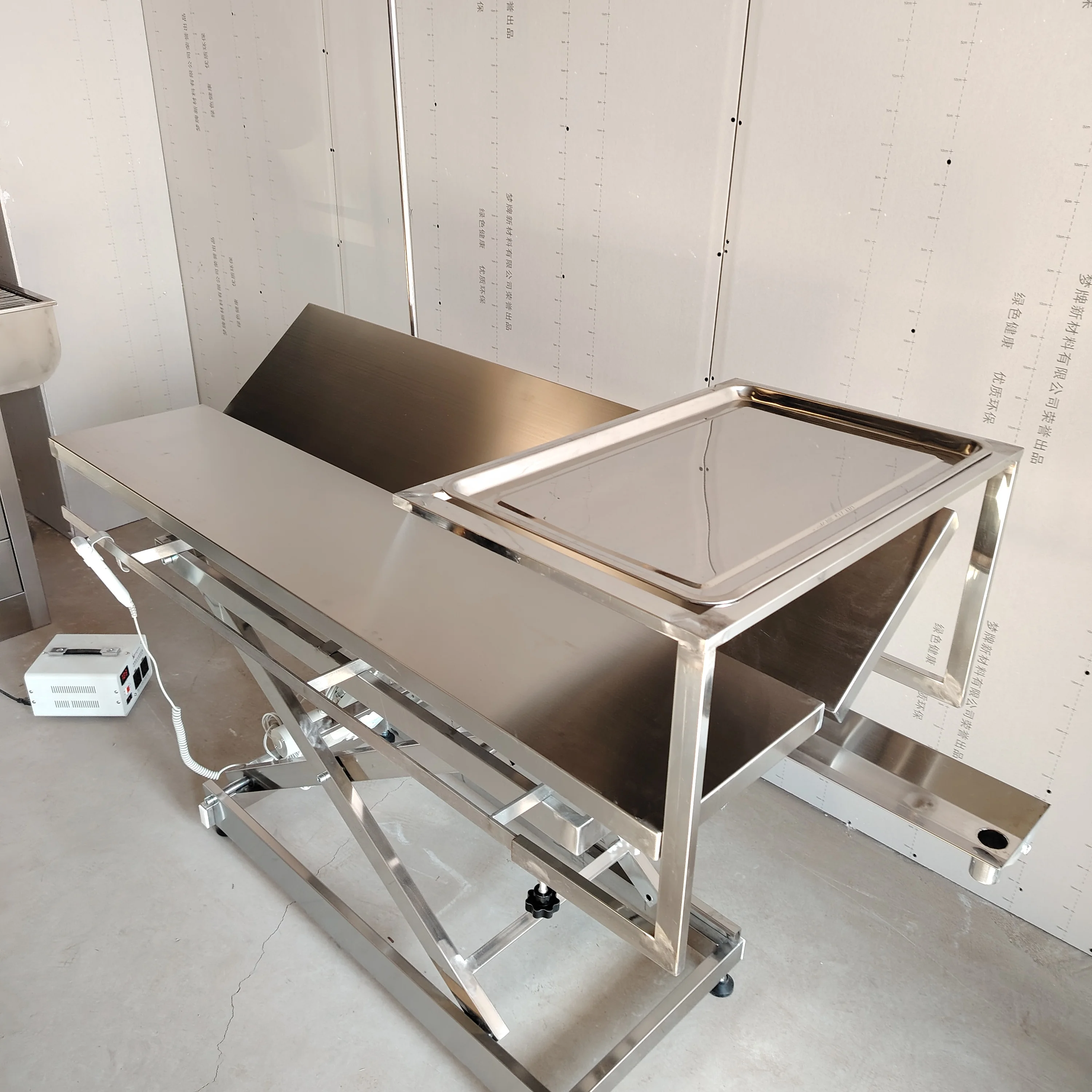 Stainless Steel Animal Surgical Table Electric Adjustable Veterinary Operating Table Pet Medical Surgery Equipment
Stainless Steel Animal Surgical Table Electric Adjustable Veterinary Operating Table Pet Medical Surgery Equipment