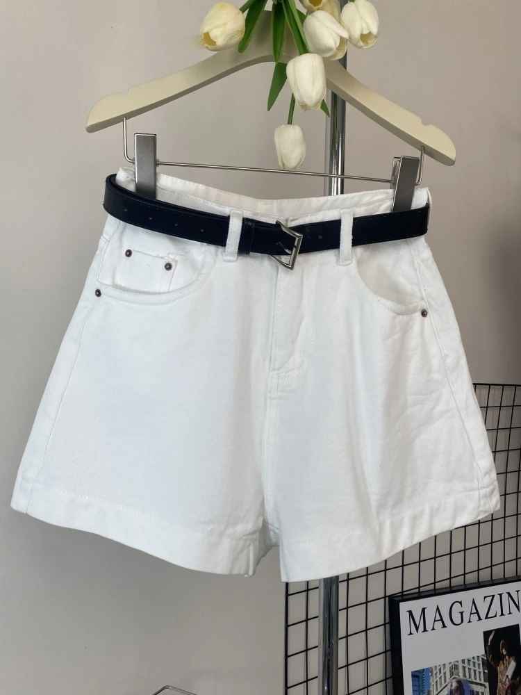 White Casual Loose Jeans High Waist Short Shorts Women's Fashion Outerwear Hot Pants Summer Cool Feeling Wide Leg Pants
White Casual Loose Jeans High Waist Short Shorts Women's Fashion Outerwear Hot Pants Summer Cool Feeling Wide Leg Pants