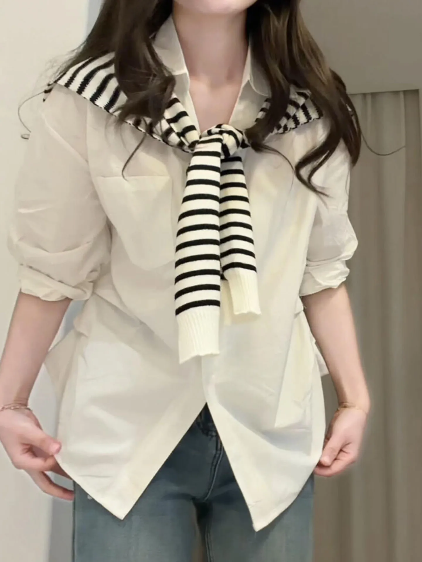 White V-neck Long Sleeve Shirt Women's Loose Slimming Waist Design Spring Summer Fashionable Simple Style Commute Style Shirt
White V-neck Long Sleeve Shirt Women's Loose Slimming Waist Design Spring Summer Fashionable Simple Style Commute Style Shirt