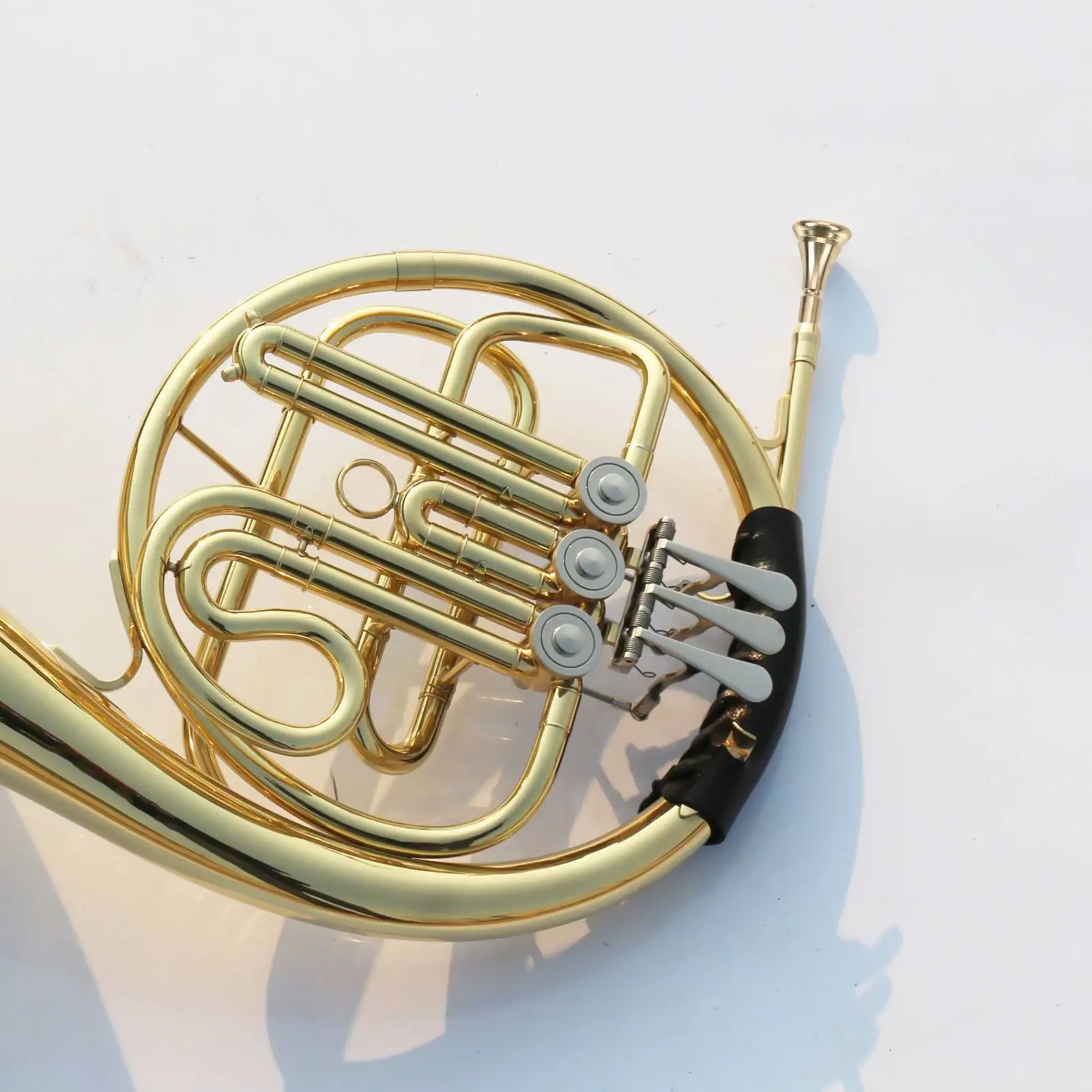 French Horn Mouthpiece Copper Alloy Musical Instruments Accessories Kids Train Smooth Elegant Sound Student
French Horn Mouthpiece Copper Alloy Musical Instruments Accessories Kids Train Smooth Elegant Sound Student