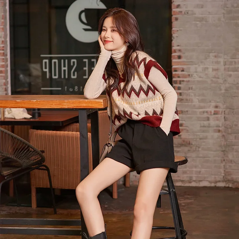 Sweater Vest Women All-match Ulzzang V-Neck Loose-fitting Vintage Temperament Trendy BF Elegant Sleeveless Clothes Simple Design
Sweater Vest Women All-match Ulzzang V-Neck Loose-fitting Vintage Temperament Trendy BF Elegant Sleeveless Clothes Simple Design