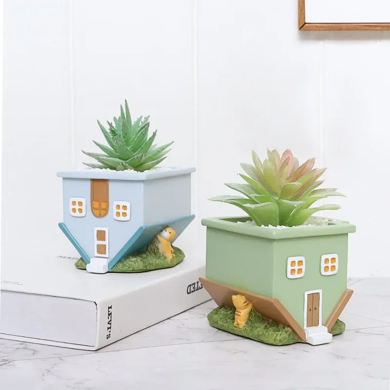 European-style Creative Desktop Resin Succulent House Flower Pot Home Gardening Potted Flower Device Student Storage Pen Holder
European-style Creative Desktop Resin Succulent House Flower Pot Home Gardening Potted Flower Device Student Storage Pen Holder