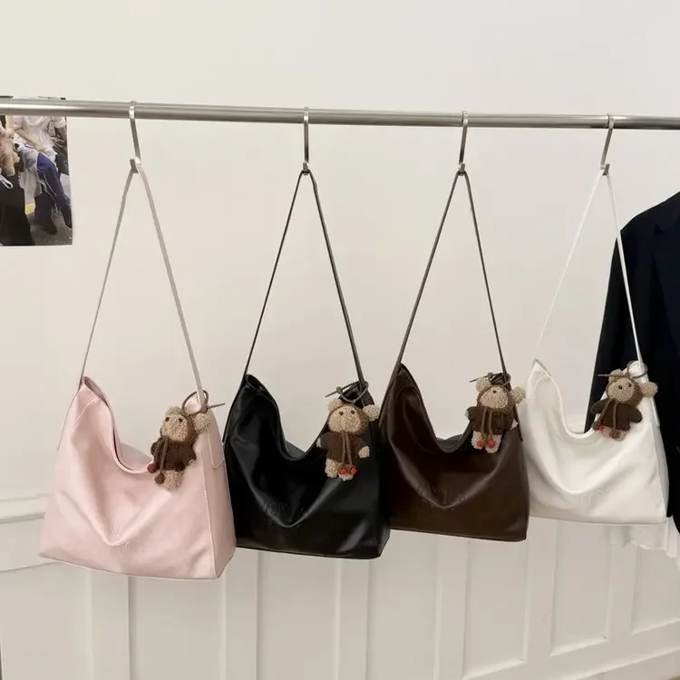 New Large Capacity Soft Leather Tote Bag Women's Armpit Bag Solid Color Trendy Fashion One Shoulder Crossbody Bag
New Large Capacity Soft Leather Tote Bag Women's Armpit Bag Solid Color Trendy Fashion One Shoulder Crossbody Bag