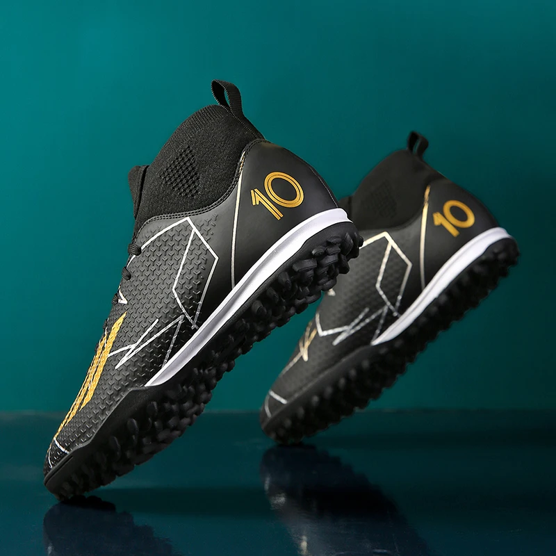 Men New Professional Soccer Shoes Original Resistant Casual Field Male Ultralight Football Boots Non Slip Fast Football Shoes
Men New Professional Soccer Shoes Original Resistant Casual Field Male Ultralight Football Boots Non Slip Fast Football Shoes