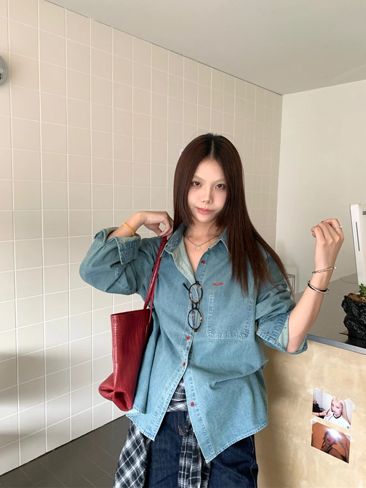 Korean Style Loose Fit Long Sleeve Collar Embroidered Denim Shirt Jacket Women Spring New Fashion Trend Outerwear
Korean Style Loose Fit Long Sleeve Collar Embroidered Denim Shirt Jacket Women Spring New Fashion Trend Outerwear