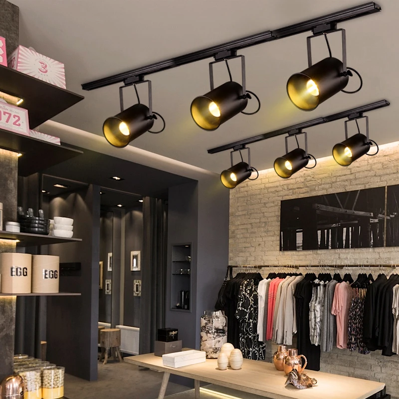 Retro track spotlight clothing store living room bar counter long pole American industrial wind guide rail ceiling spotlight
Retro track spotlight clothing store living room bar counter long pole American industrial wind guide rail ceiling spotlight
