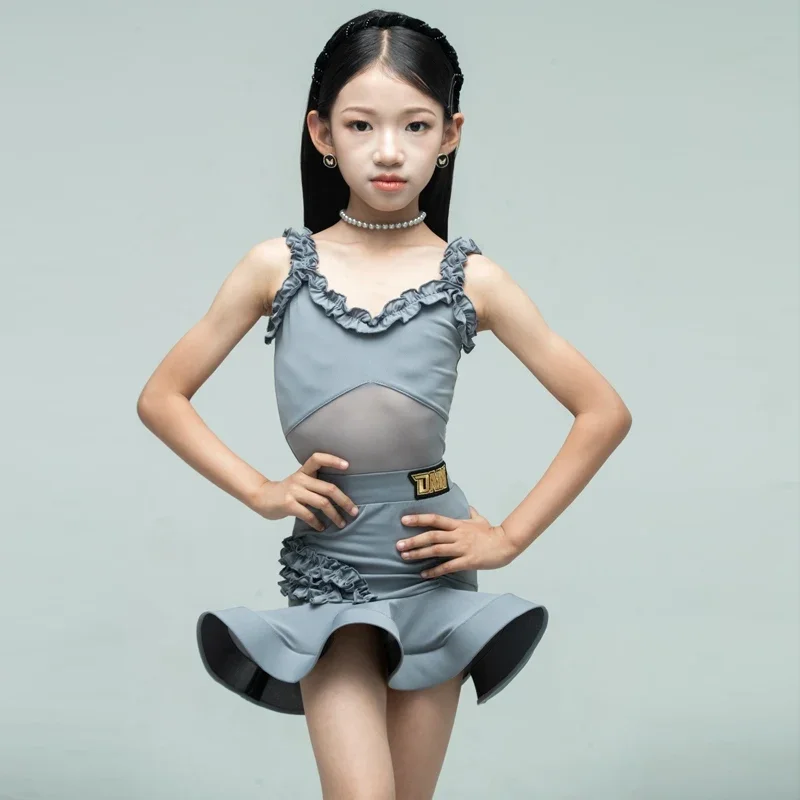 2025 New Latin Dance Suit Kid Summer Rumba Tango Performance Dress Gray Sleeveless Dancewear Top Skirt Set Practice Clothes
2025 New Latin Dance Suit Kid Summer Rumba Tango Performance Dress Gray Sleeveless Dancewear Top Skirt Set Practice Clothes