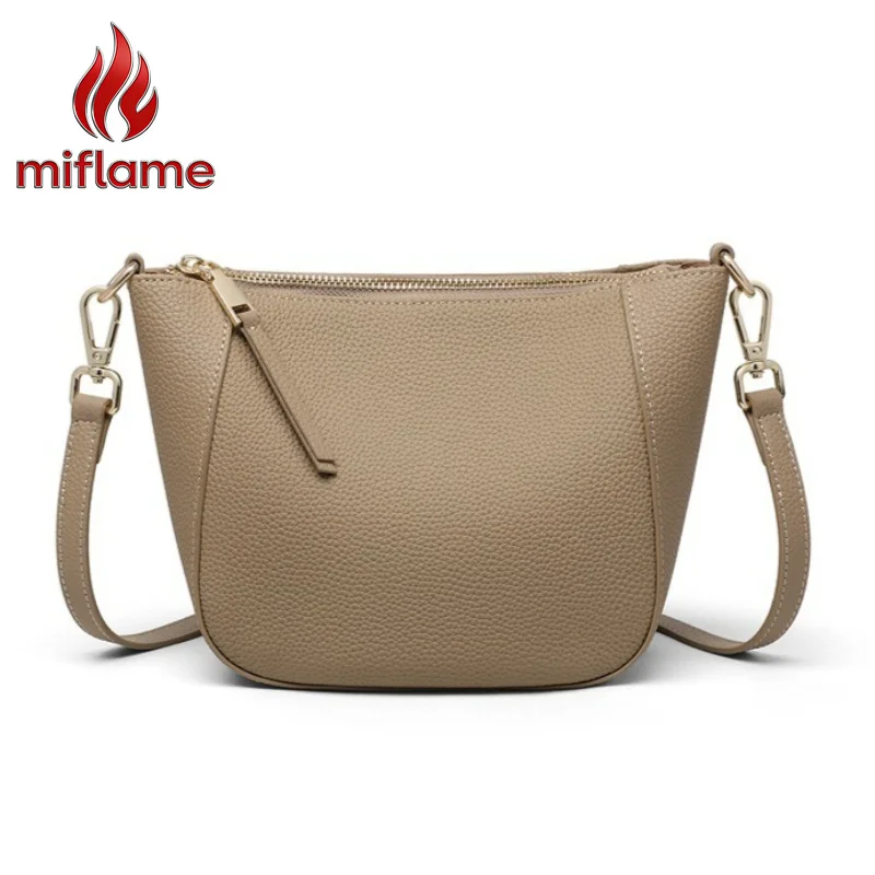 Genuine Leather Dumpling Bag for Women Full Grain Daily Phone Bag with Detachable Strap Logo-Free Minimalist Stealth Wealth
Genuine Leather Dumpling Bag for Women Full Grain Daily Phone Bag with Detachable Strap Logo-Free Minimalist Stealth Wealth