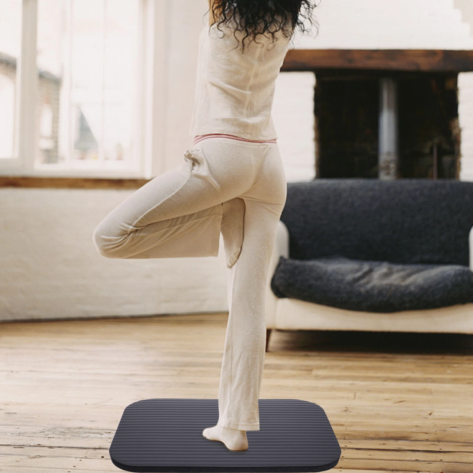 1pc Garden Kneeling Yoga NBR Mat 29X19X15CM Black Garden Kneeling Pad Thick Cushion for Gardening Fitness Comfort Posture
1pc Garden Kneeling Yoga NBR Mat 29X19X15CM Black Garden Kneeling Pad Thick Cushion for Gardening Fitness Comfort Posture