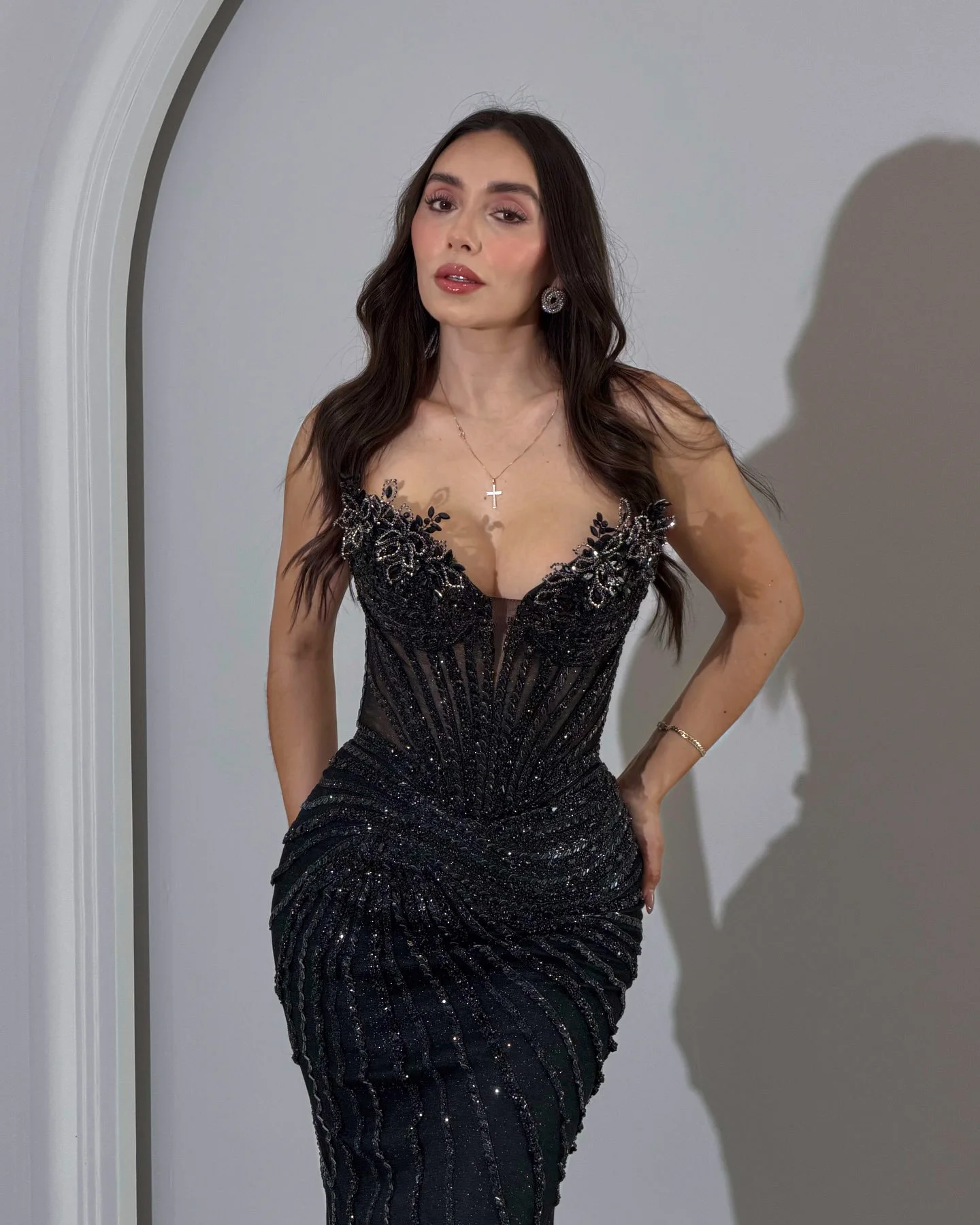 Bespoke Black Prom Dresses 2026 Beading Dance Dress Crystal Long Evening Party Gowns Mermaid Train Birthday Party Customized
Bespoke Black Prom Dresses 2026 Beading Dance Dress Crystal Long Evening Party Gowns Mermaid Train Birthday Party Customized