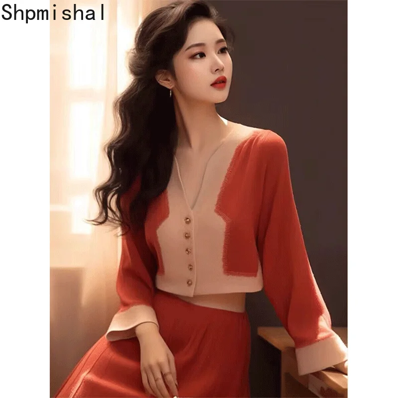2023 Autumn/Winter Light Mature High End Contrast Color Sweater Cardigan Casual Slimming High Waist Knitted Skirt Set of Two
2023 Autumn/Winter Light Mature High End Contrast Color Sweater Cardigan Casual Slimming High Waist Knitted Skirt Set of Two