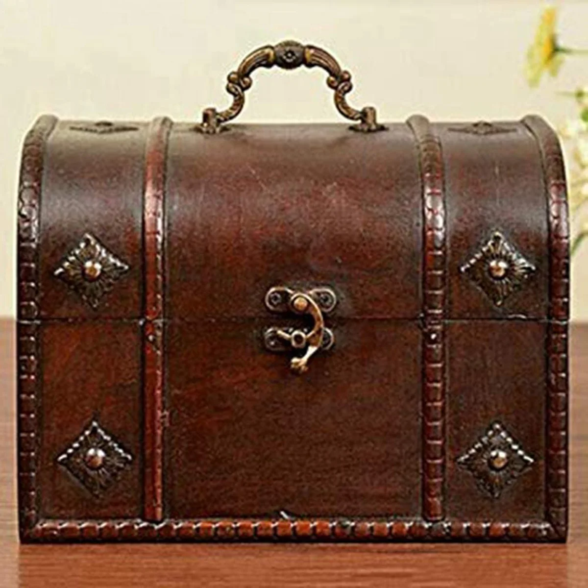 AT44-Small Box Петли Бронзовый антикварный правый крючок-защелка с петлями и винтами для деревянной шкатулки для ювелирных изделий Подарочный фиксатор Замок-крючок
AT44-Small Box Петли Бронзовый антикварный правый крючок-защелка с петлями и винтами для деревянной шкатулки для ювелирных изделий Подарочный фиксатор Замок-крючок