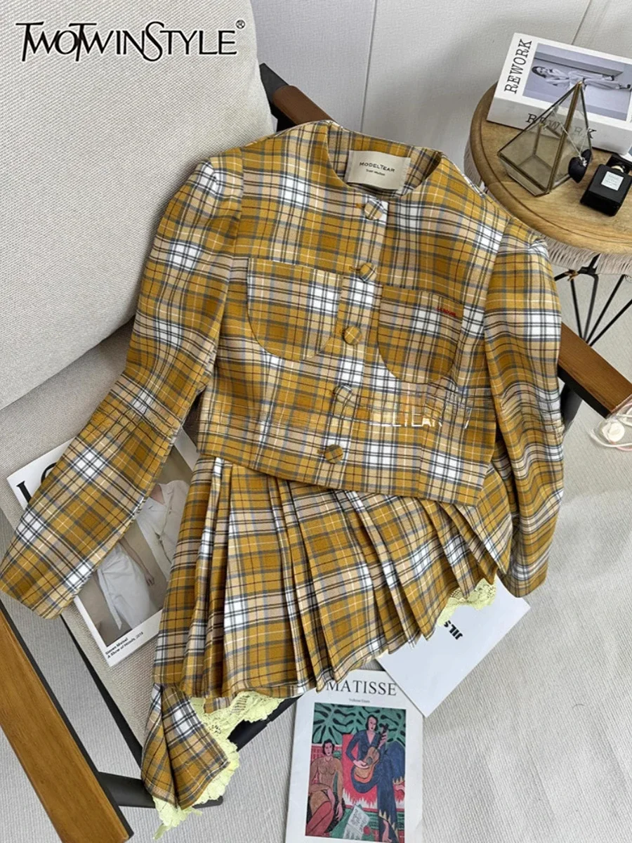 TWOTWINSTYLE Plaid Two Piece Sets For Women O Neck Long Sleeve Spliced Button Coats High Waist Lace Skirt Chic Sets KSE525481
TWOTWINSTYLE Plaid Two Piece Sets For Women O Neck Long Sleeve Spliced Button Coats High Waist Lace Skirt Chic Sets KSE525481