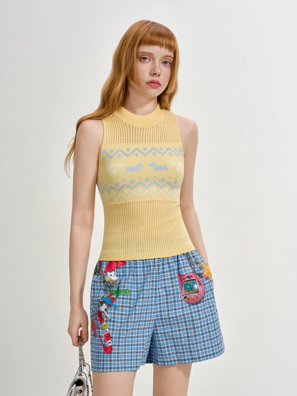Жилет вязаный SOFITTE Fair Isle, женский, модный, приталенный, для повседневной носки, из смесовой ткани (полиэстер, нейлон, акрил, шерсть)
Жилет вязаный SOFITTE Fair Isle, женский, модный, приталенный, для повседневной носки, из смесовой ткани (полиэстер, нейлон, акрил, шерсть)