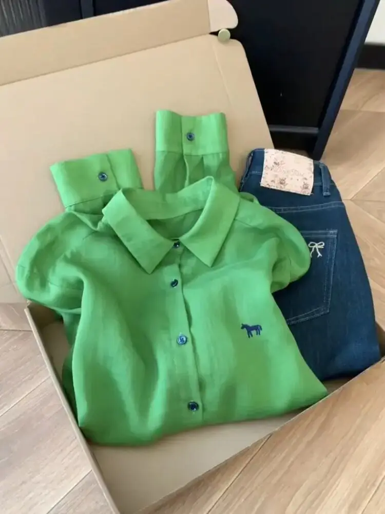 2026 Summer New Korean Style Green Embroidered Long Sleeve Shirt Women Commute Versatile Single Button Slimming Top
2026 Summer New Korean Style Green Embroidered Long Sleeve Shirt Women Commute Versatile Single Button Slimming Top
