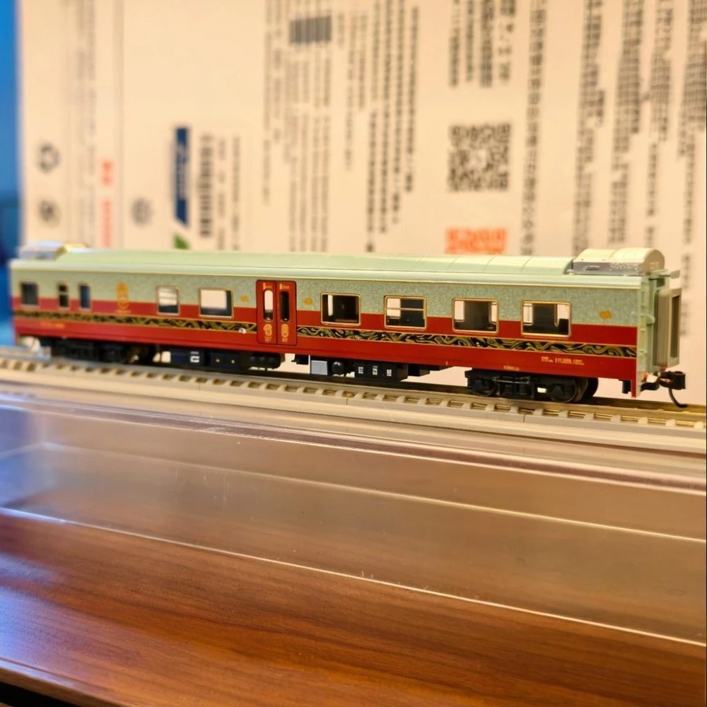 N-type 1/160 Train Model CP12003 Silk Road Dream Train No. 10 Star Palace Living Room Car Without Lights Boy's Toy Gift
N-type 1/160 Train Model CP12003 Silk Road Dream Train No. 10 Star Palace Living Room Car Without Lights Boy's Toy Gift