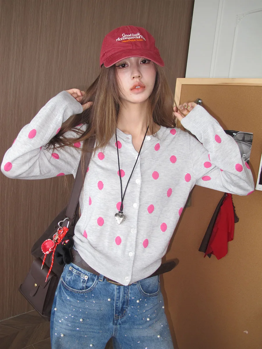 Zhou tong Knitted Open Cardigan 2025 New Sle Silk Wool Polka Dot Knitwear Korean Aosphere Early Autumn Top Women's Faion
Zhou tong Knitted Open Cardigan 2025 New Sle Silk Wool Polka Dot Knitwear Korean Aosphere Early Autumn Top Women's Faion