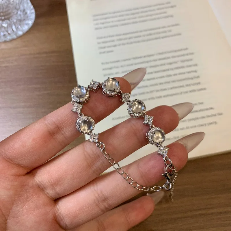 2026 New High Ice Water Foam Jade Bracelet, Full Diamond Sparkling Exquisite Luxury Fashion Jewelry for Women
2026 New High Ice Water Foam Jade Bracelet, Full Diamond Sparkling Exquisite Luxury Fashion Jewelry for Women