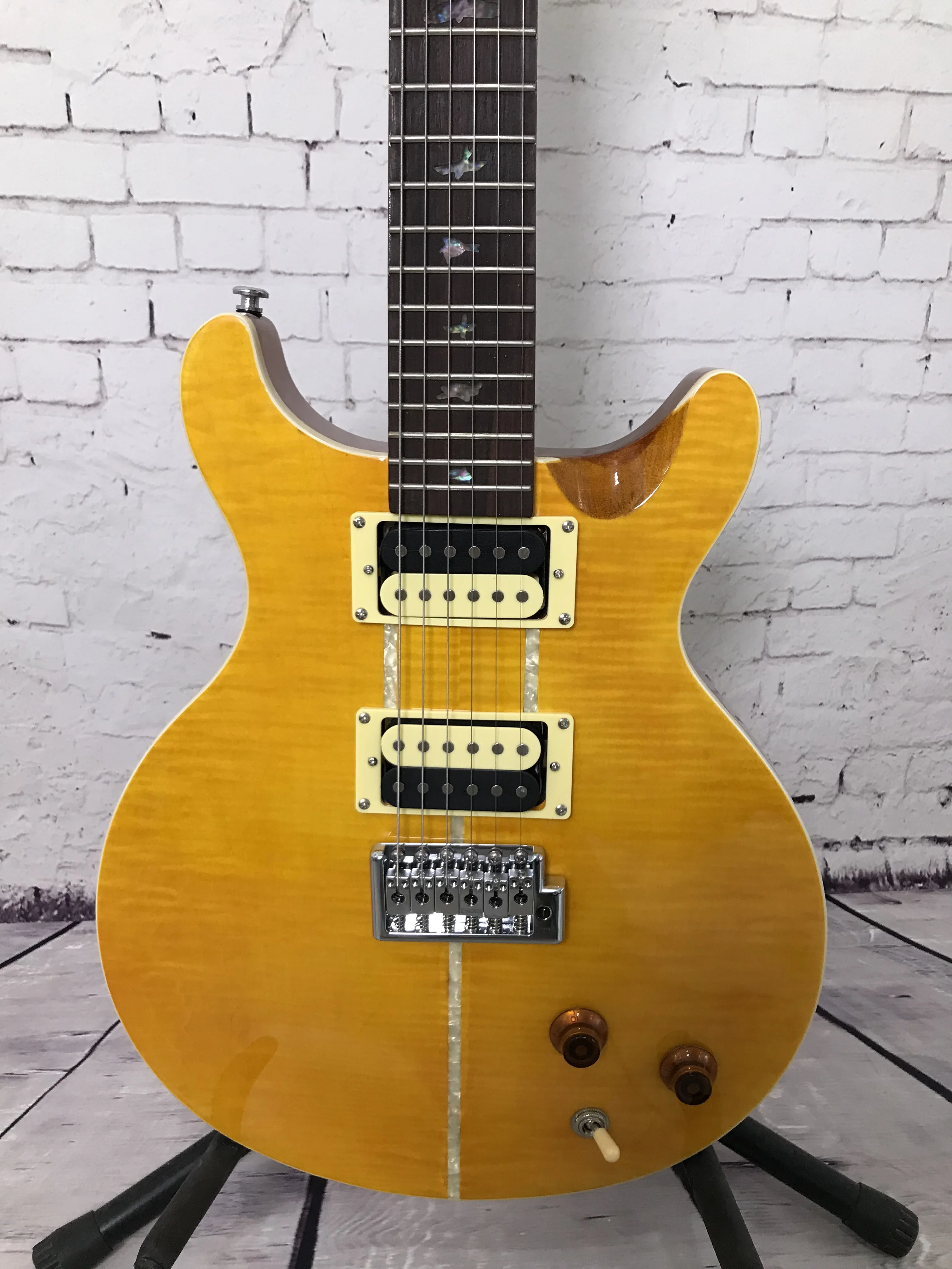Orange Double Cutaway Electric Guitar Flame Maple Top Bird Inlay Free Delivery 6 String
Orange Double Cutaway Electric Guitar Flame Maple Top Bird Inlay Free Delivery 6 String