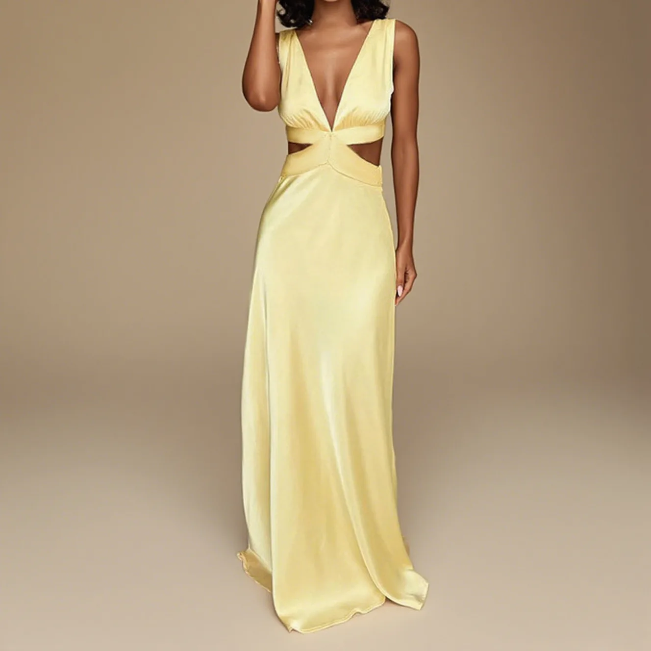 Стильные сексуальные шорты с V-образным вырезом и бретелями, модные, с открытым животом, на средней талии, летние, цветные
Стильные сексуальные шорты с V-образным вырезом и бретелями, модные, с открытым животом, на средней талии, летние, цветные