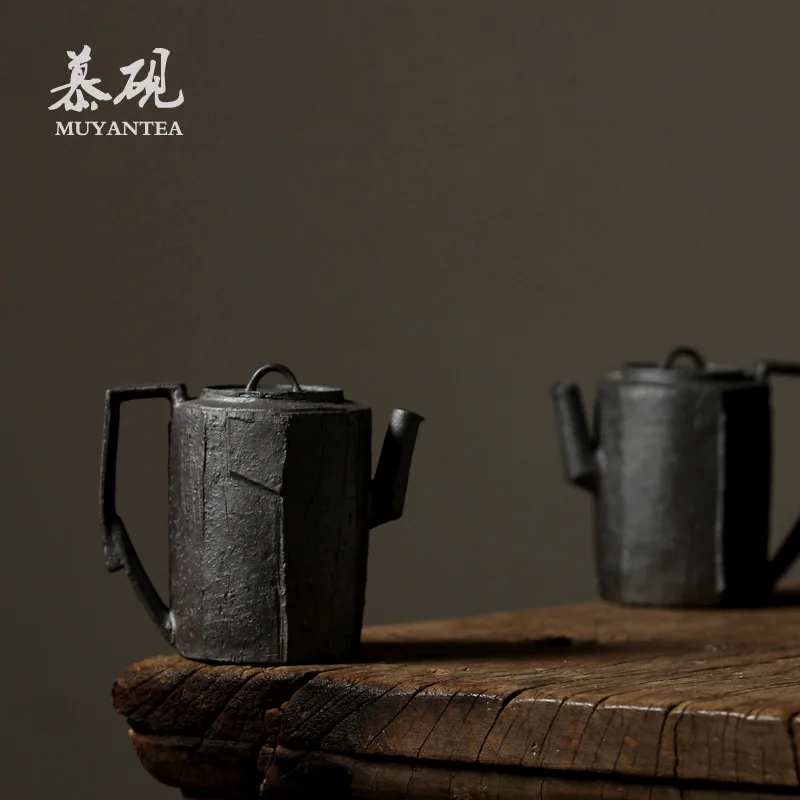 Mutaoyi Creative Handmade Ceramic Teapot With Filter, Japanese Style Kung Fu Set, Single Pot For Home Use, Pu'er Tea Maker
Mutaoyi Creative Handmade Ceramic Teapot With Filter, Japanese Style Kung Fu Set, Single Pot For Home Use, Pu'er Tea Maker