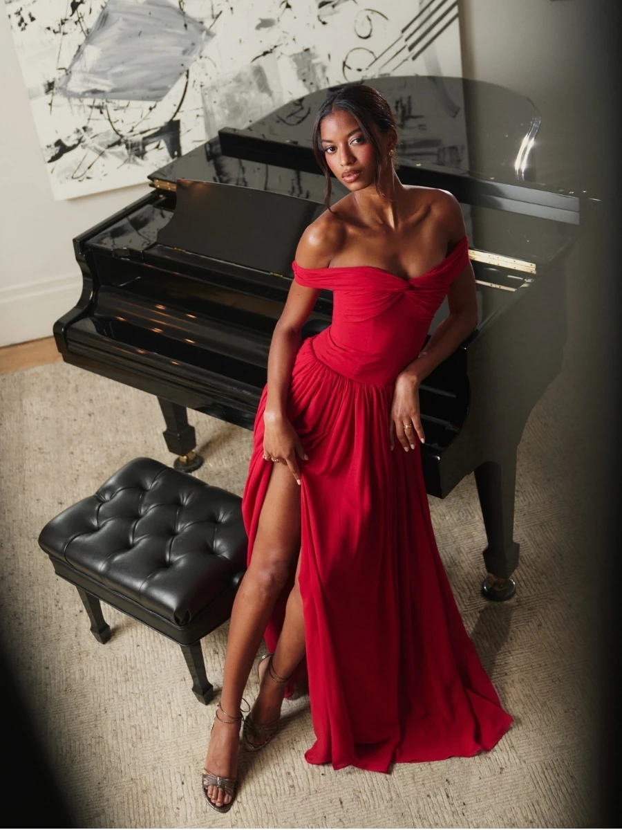Red Off Shoulder Twist Bust Chiffon Maxi Dress Corset Fitted Waist Slit Flowy Formal Evening Gown Wedding Prom Cocktail Party
Red Off Shoulder Twist Bust Chiffon Maxi Dress Corset Fitted Waist Slit Flowy Formal Evening Gown Wedding Prom Cocktail Party