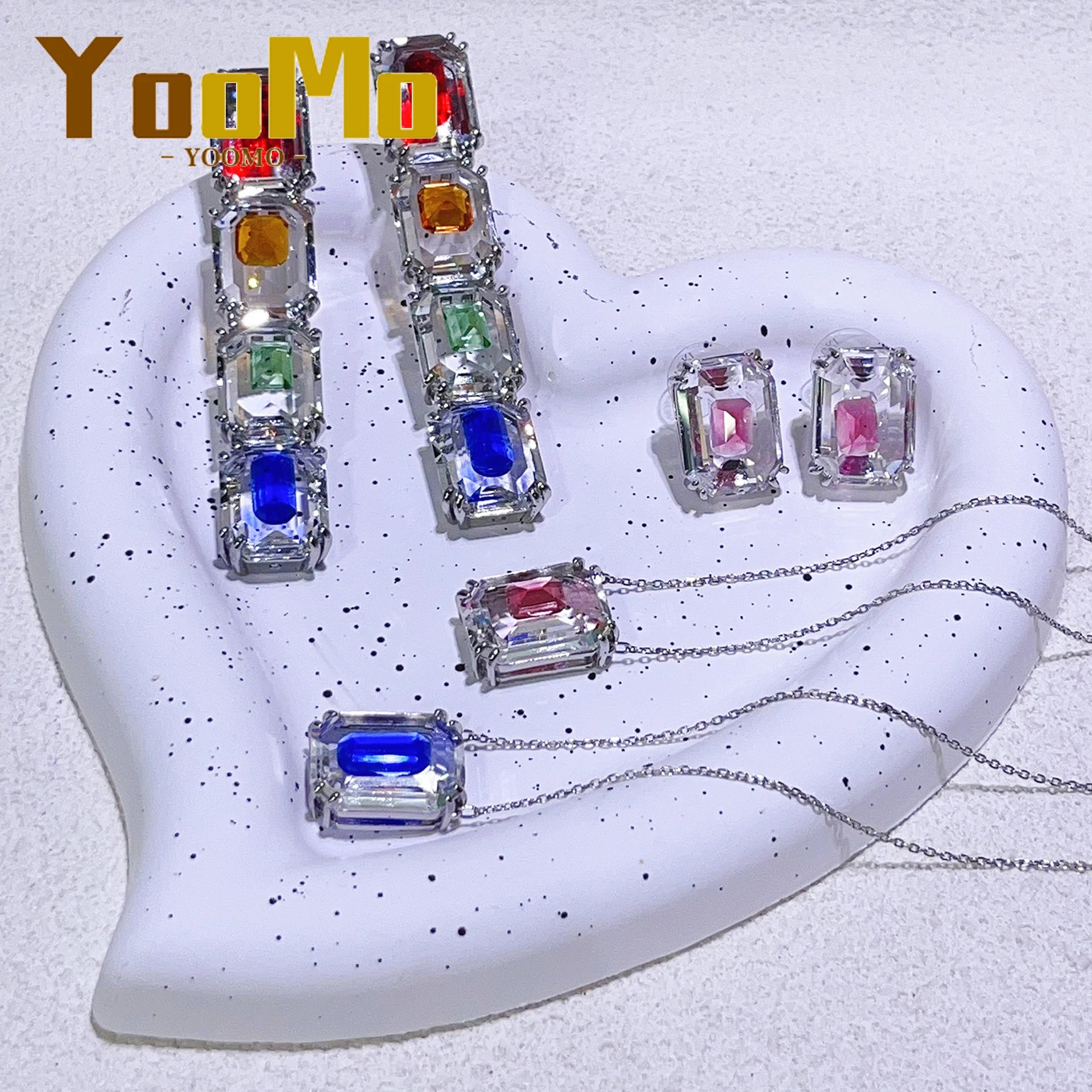 Original Dazzling Exquisite Jewelry Sets Fashion Octagon Cut Crystal Necklace Earrings for Women Party Accessories
Original Dazzling Exquisite Jewelry Sets Fashion Octagon Cut Crystal Necklace Earrings for Women Party Accessories