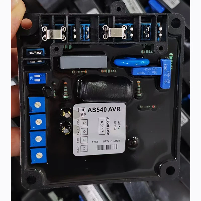 Комплект Xeon AS540 AVR Автоматический стабилизатор напряжения Stanford Бесщеточный генератор Детали комплекта
Комплект Xeon AS540 AVR Автоматический стабилизатор напряжения Stanford Бесщеточный генератор Детали комплекта
