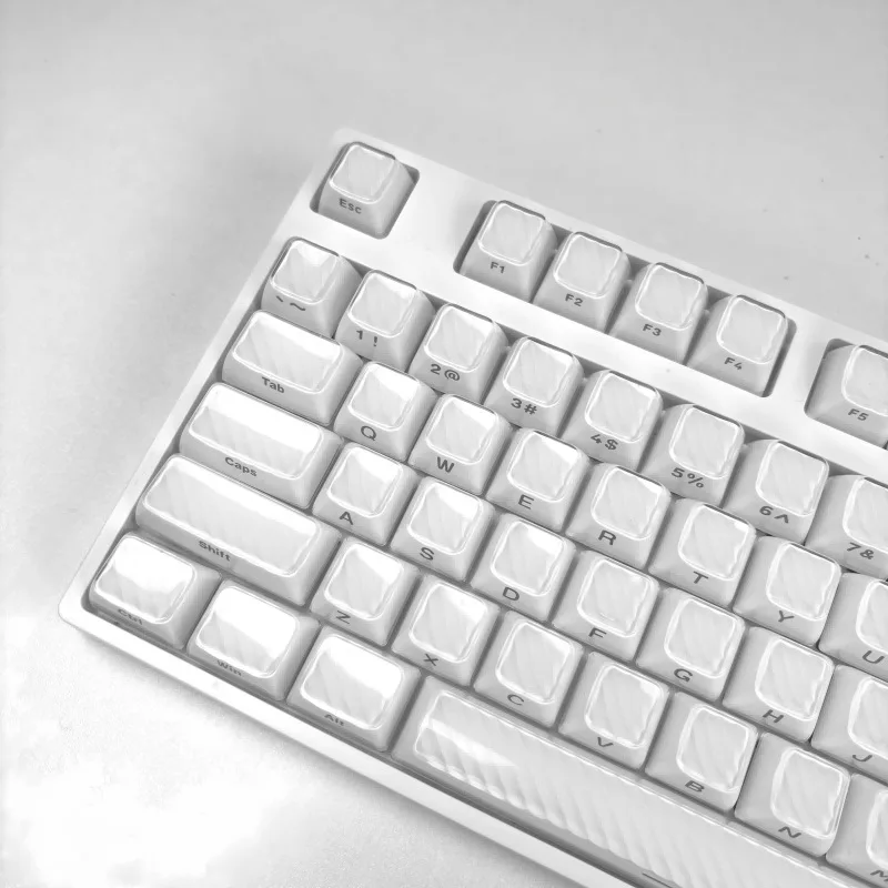 Spot wholesale magic wave white keycap 0EM side engraved small full set of 136 keys PC transparent magnetic axis keyboard keycap
Spot wholesale magic wave white keycap 0EM side engraved small full set of 136 keys PC transparent magnetic axis keyboard keycap
