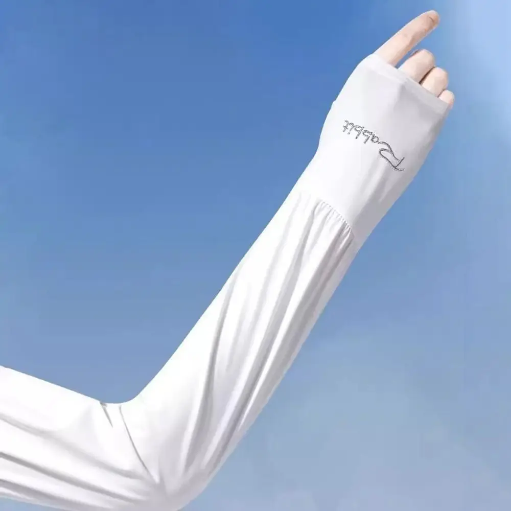 Gifts Ice Silk Sunscreen Arm Sleeves Loose Fit Breathable Summer Cycling Arm Sleeves UV Protection Sun Protection Tools
Gifts Ice Silk Sunscreen Arm Sleeves Loose Fit Breathable Summer Cycling Arm Sleeves UV Protection Sun Protection Tools