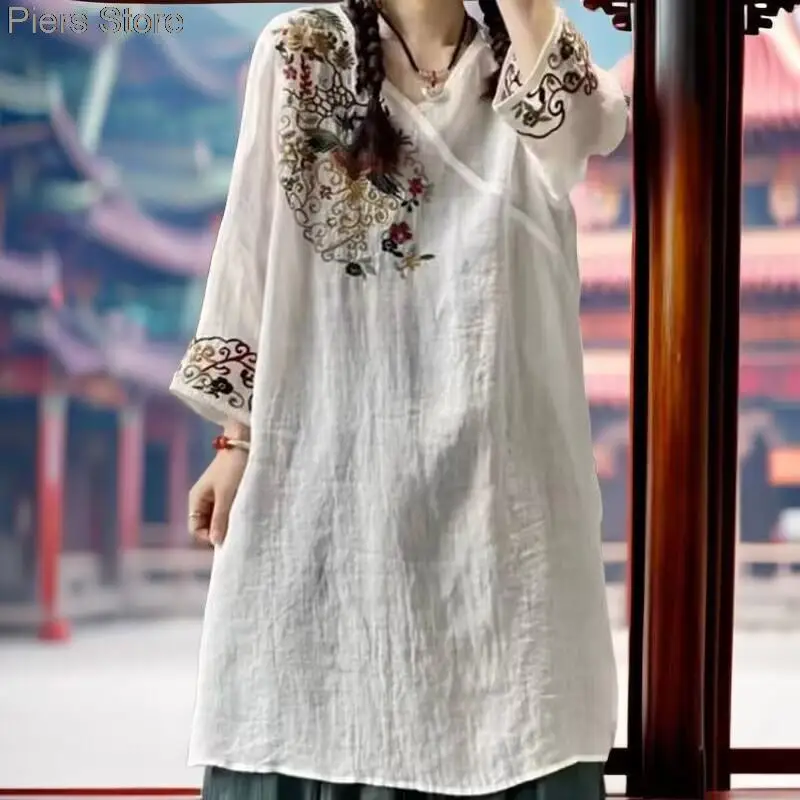 Loose Women Shirt Autumn New Cotton Linen Long Sleeve Clothing Chinese Style Ladies Embroidery Qipao Top Elegant Flower Blouse
Loose Women Shirt Autumn New Cotton Linen Long Sleeve Clothing Chinese Style Ladies Embroidery Qipao Top Elegant Flower Blouse
